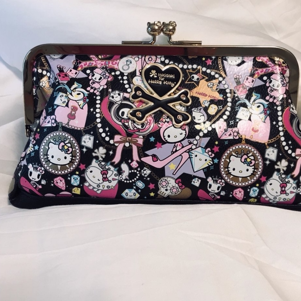 Beautiful eye catching Tokidoki clutch/crossbody - Picture 2 of 7